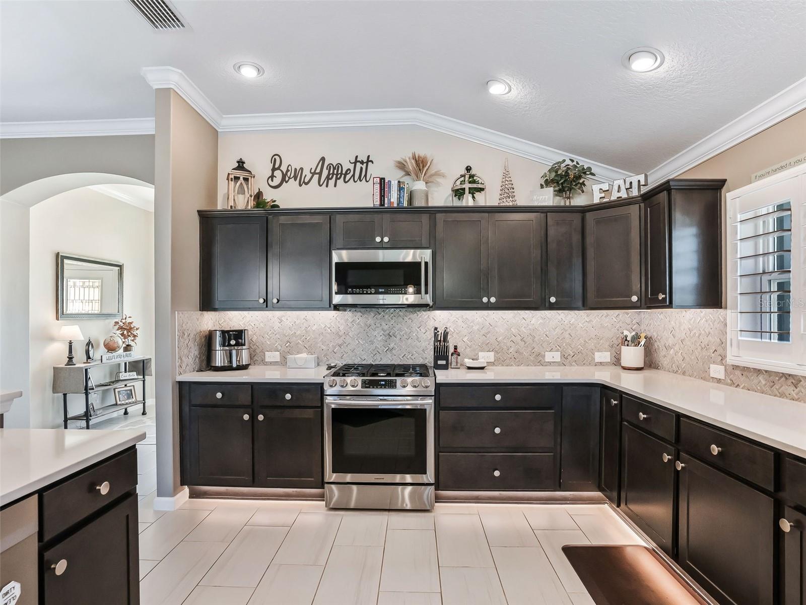 Image 9 of 39 For 5970 Sternemann Street