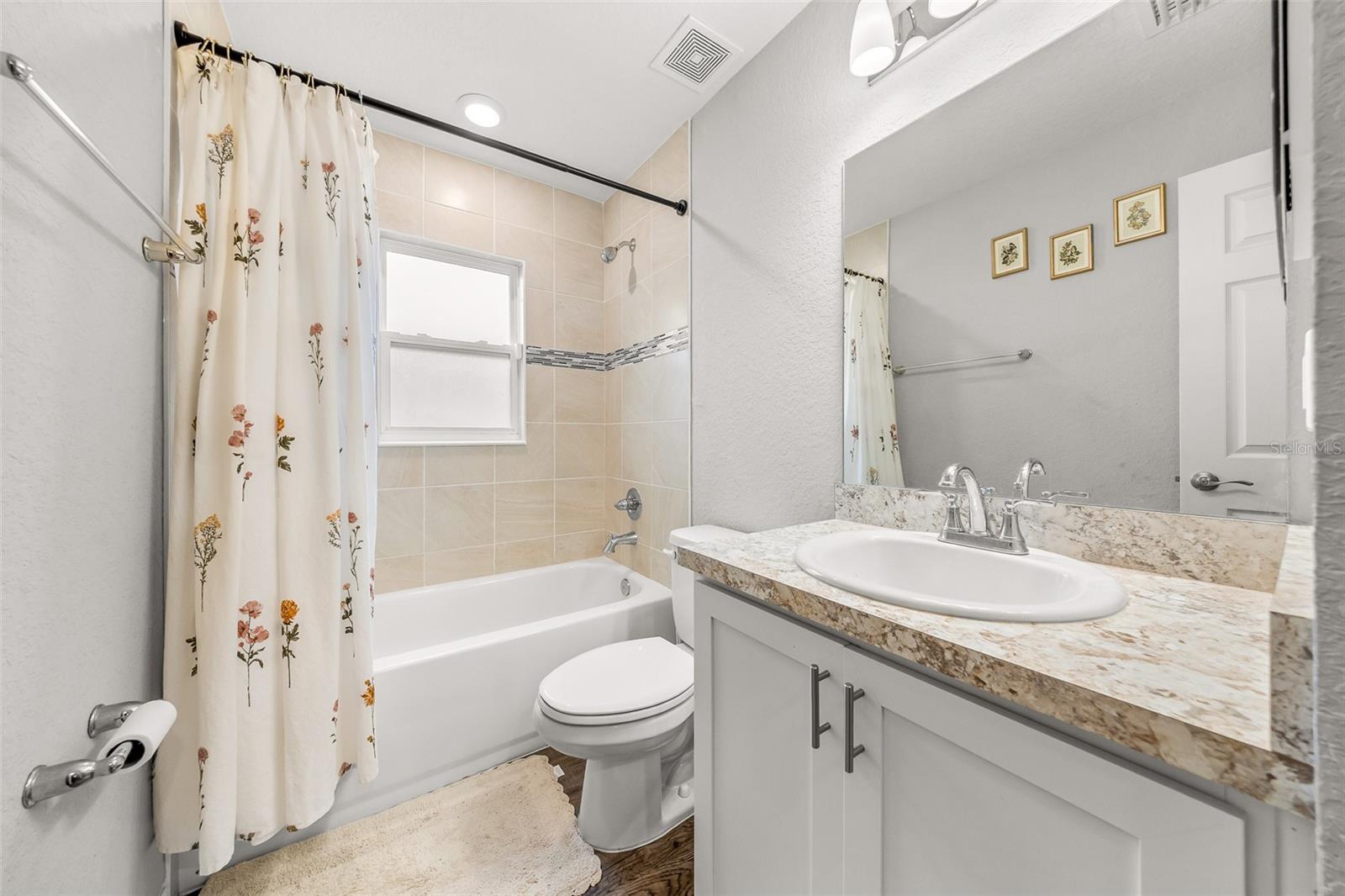 Image 26 of 39 For 8992 42nd Court