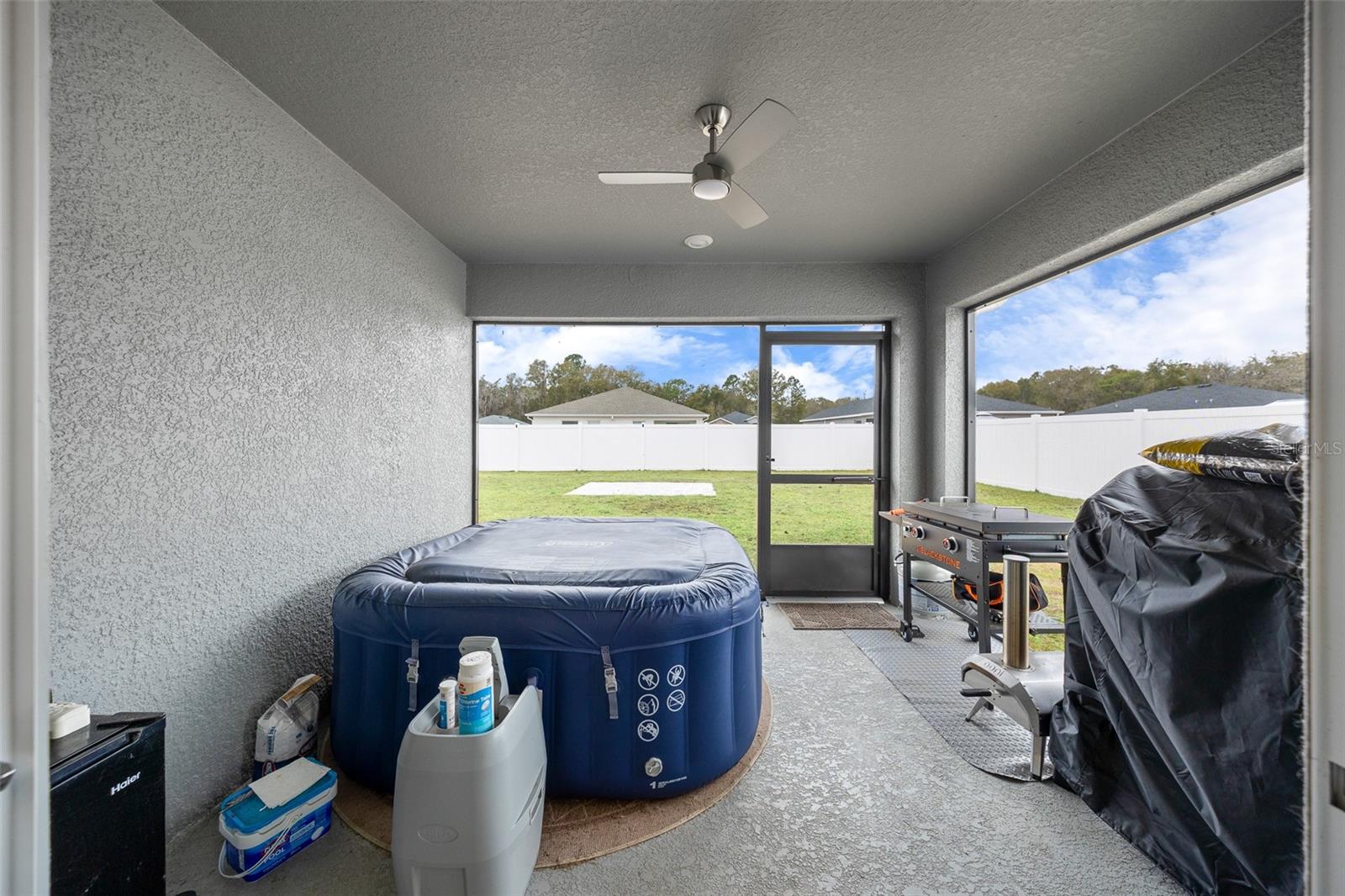 Image 29 of 39 For 8992 42nd Court