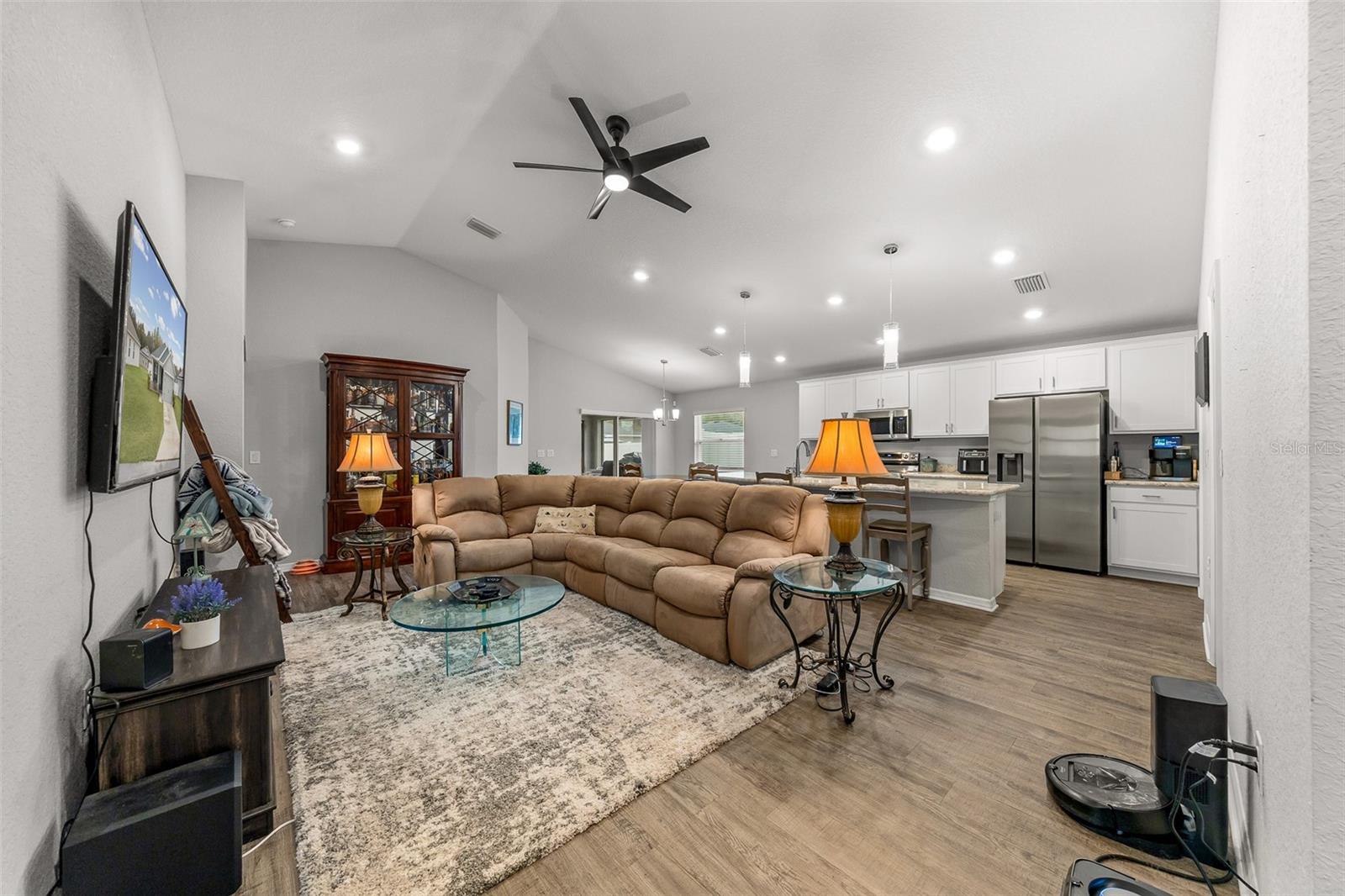 Image 4 of 39 For 8992 42nd Court