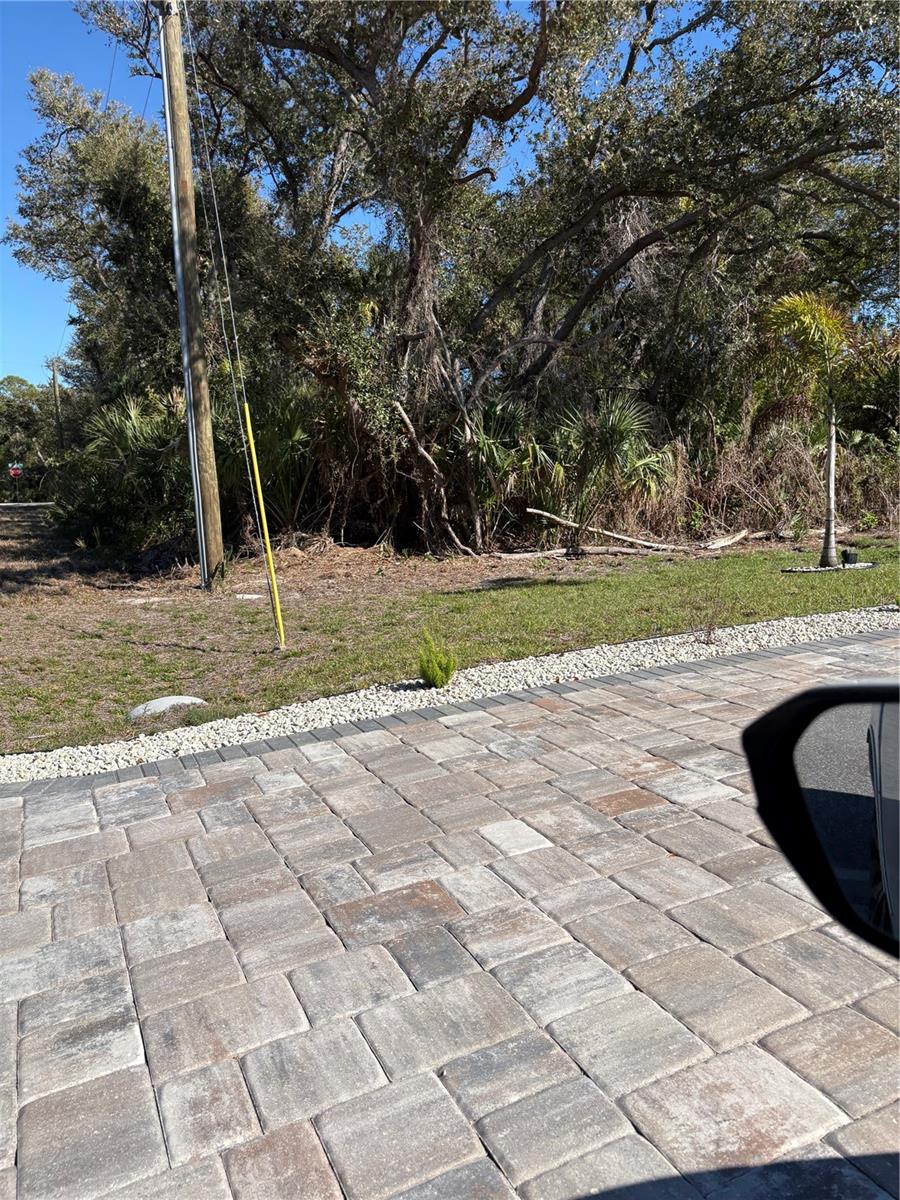 Image 2 of 3 For 2049 Cornelius Boulevard