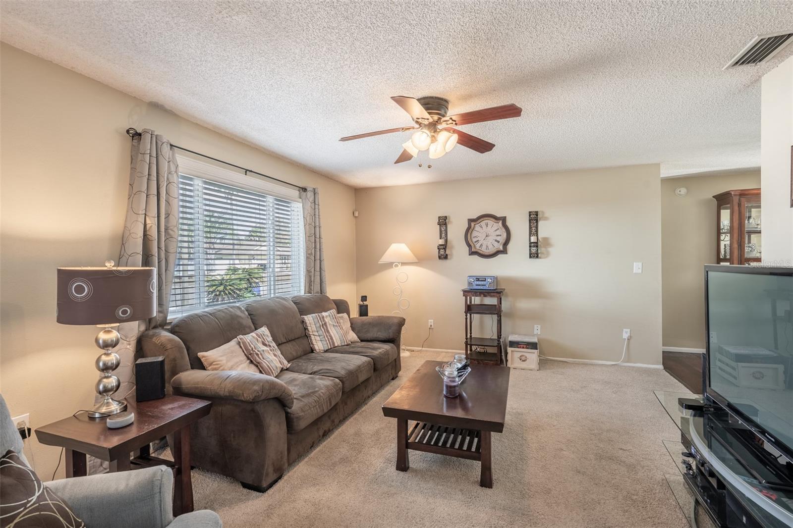 Image 6 of 31 For 7611 Wethersfield Drive