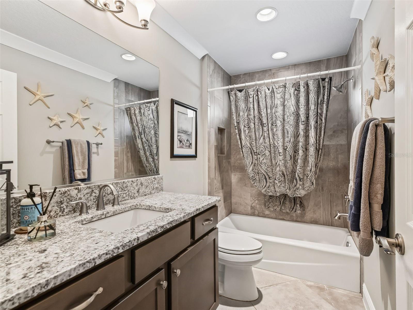 Image 33 of 63 For 3218 Zipperer Way