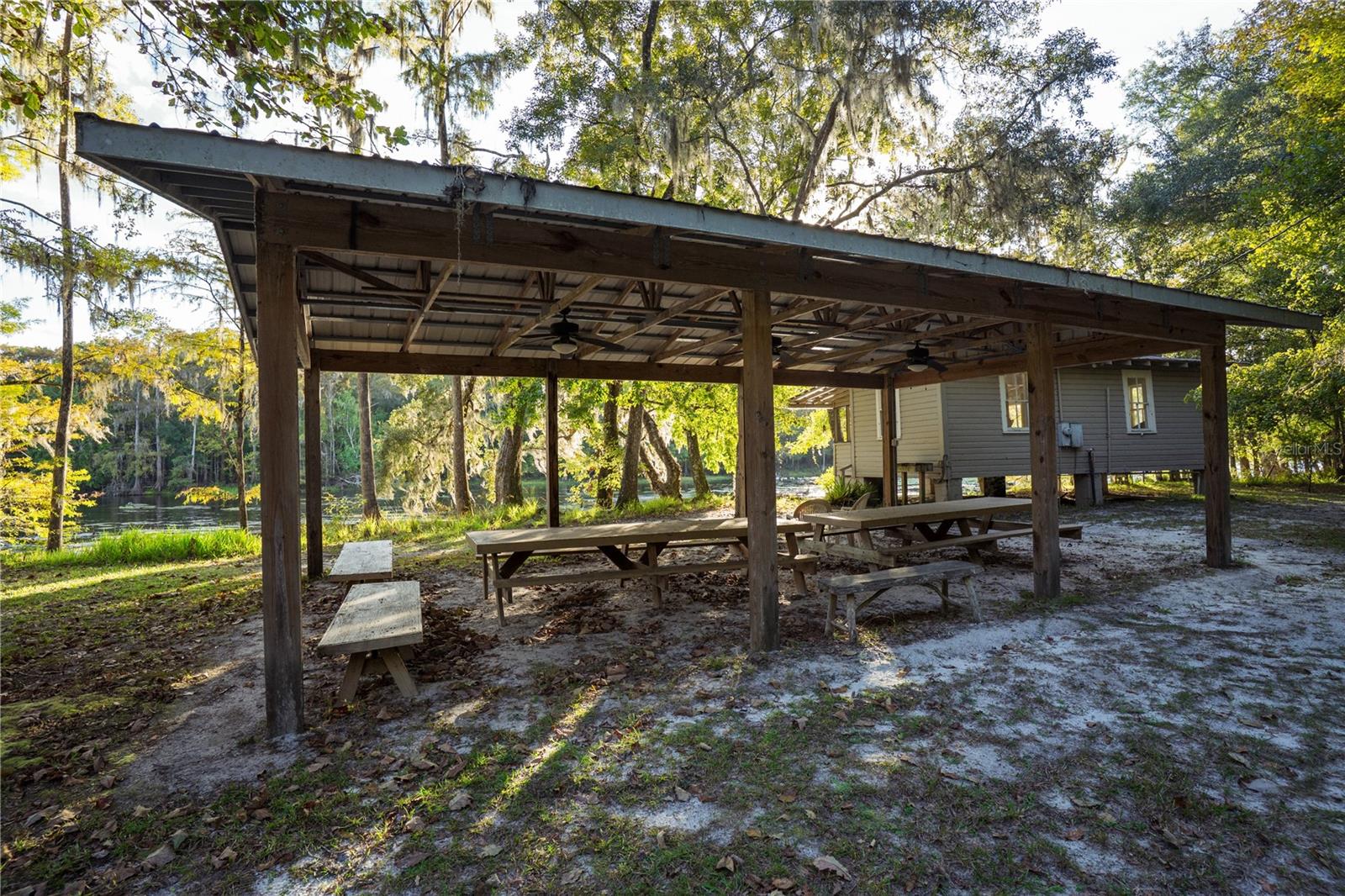 Image 7 of 14 For Blue Bird Court Sw