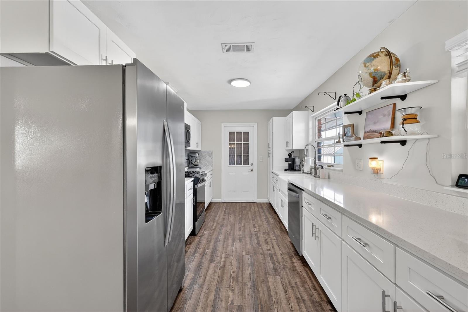 Image 10 of 31 For 1219 Oak Dr.