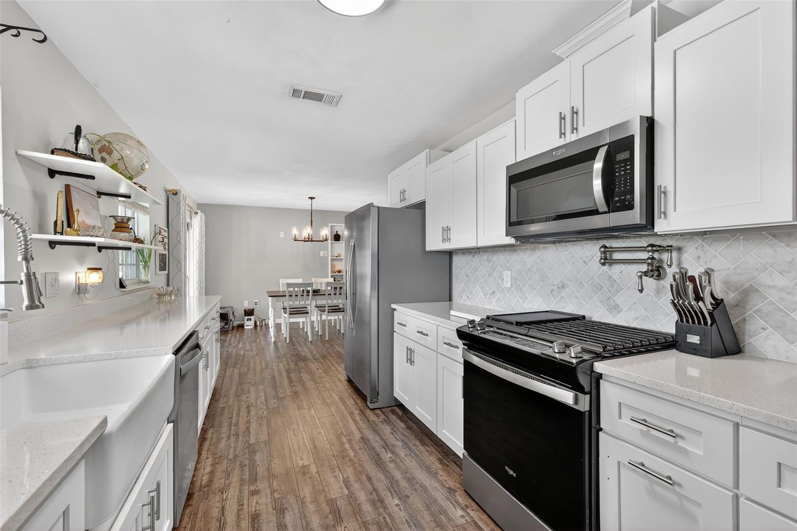 Image 13 of 31 For 1219 Oak Dr.