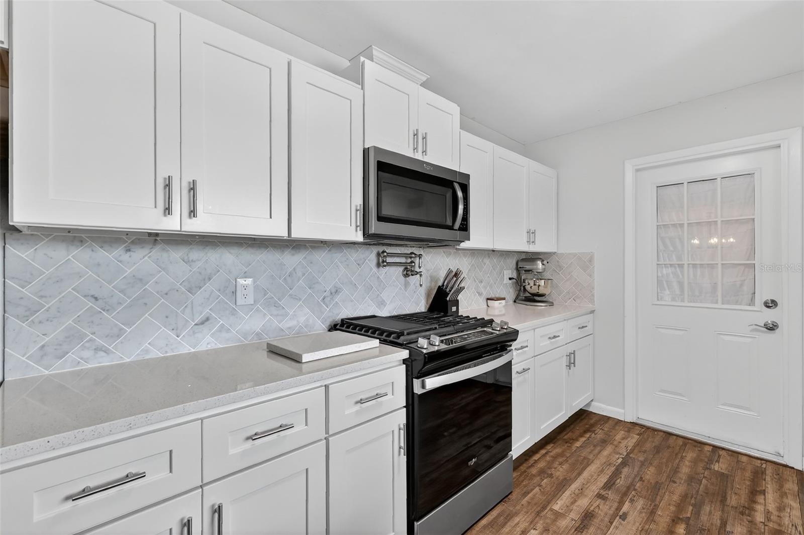 Image 14 of 31 For 1219 Oak Dr.