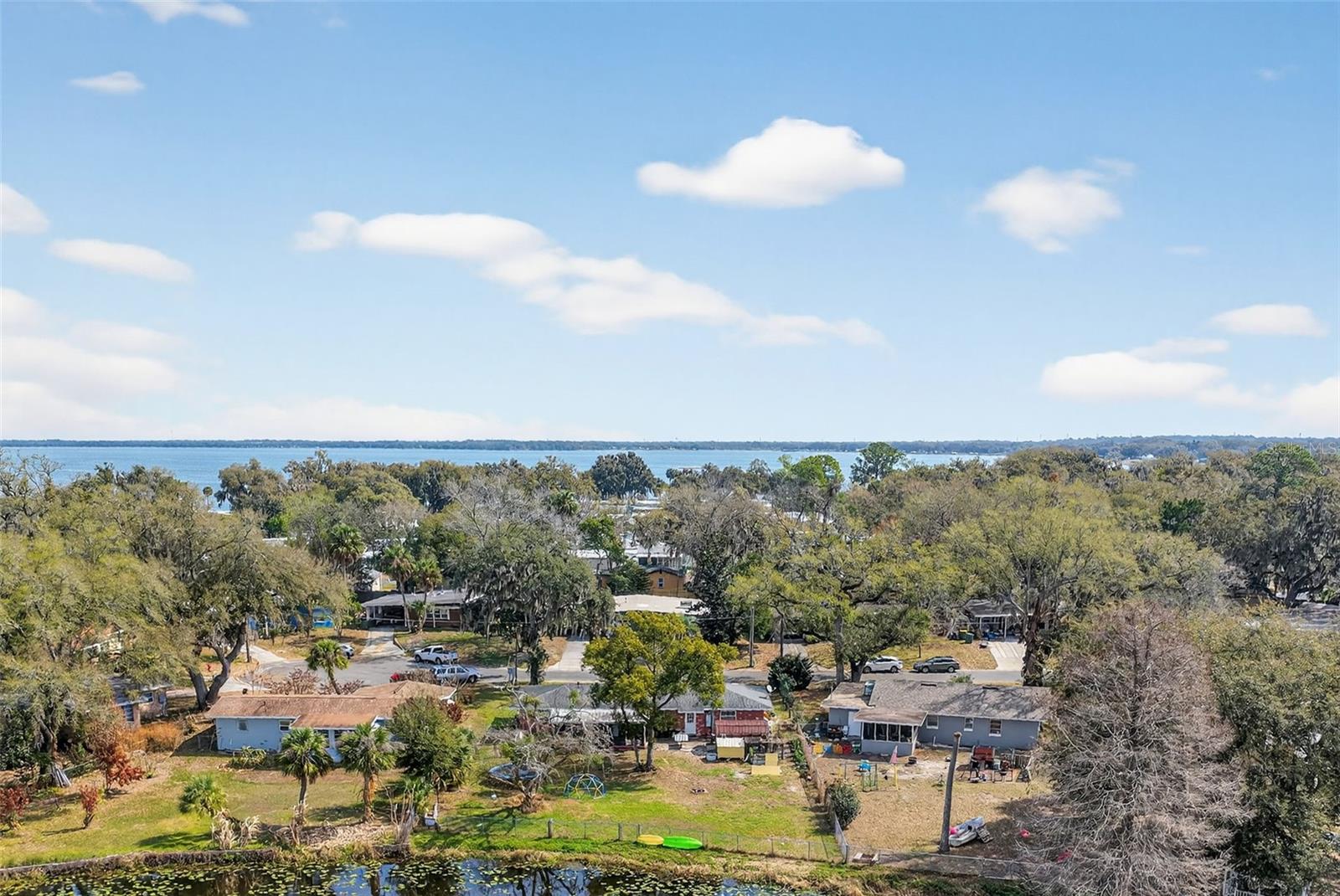 Image 4 of 31 For 1219 Oak Dr.