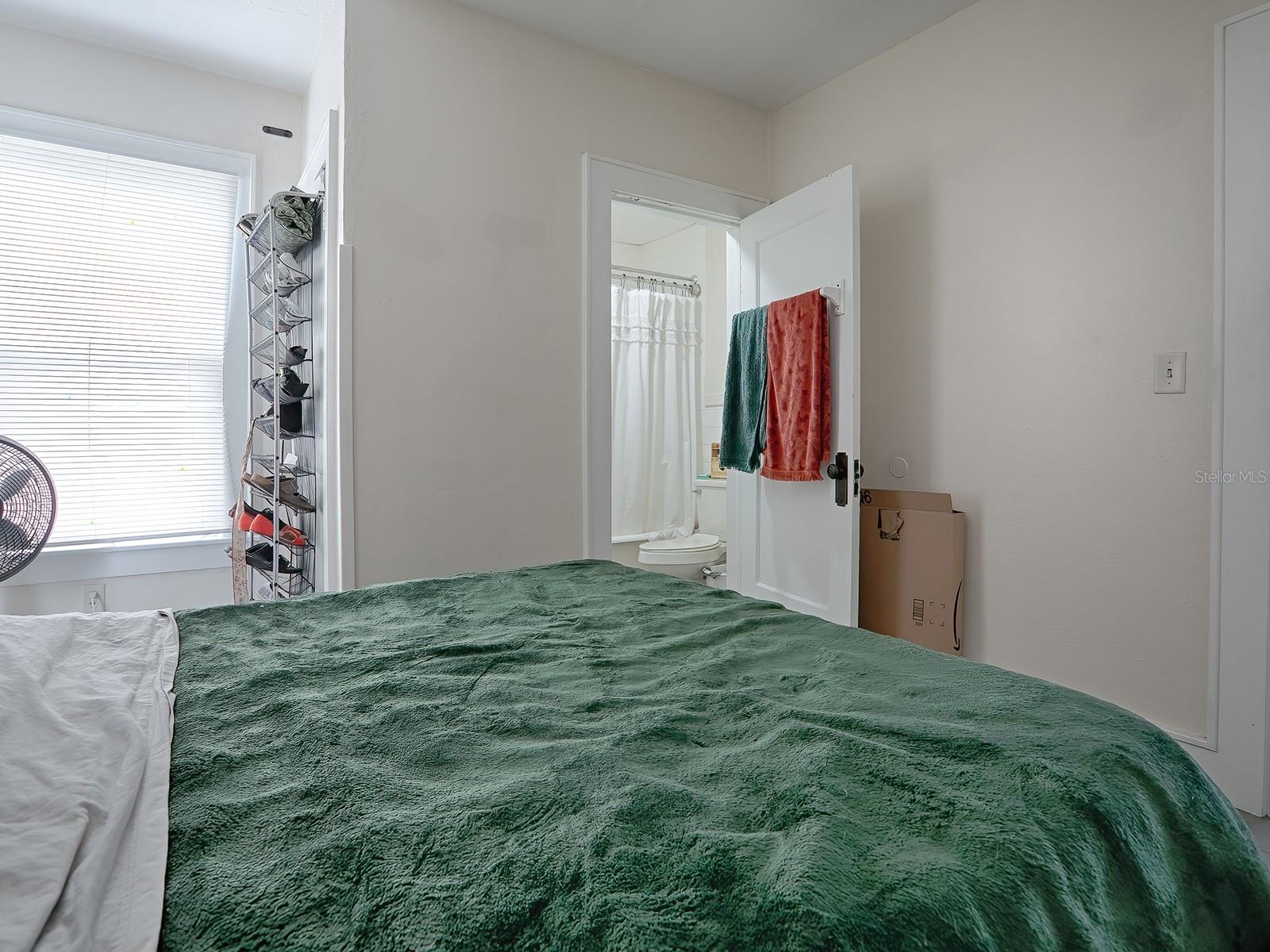 Image 76 of 96 For 422 & 426 Citrus Avenue