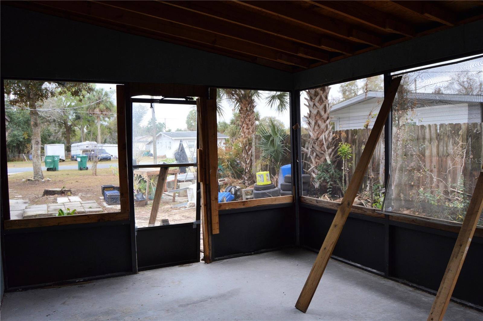 Image 22 of 22 For 702 James Avenue