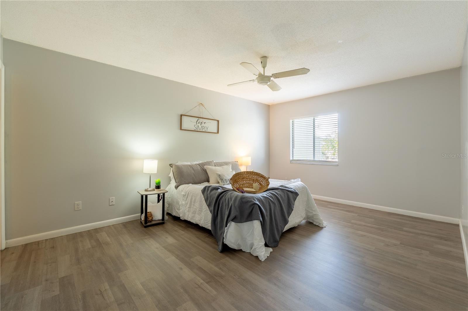 Image 3 of 32 For 600 Fairways Circle B