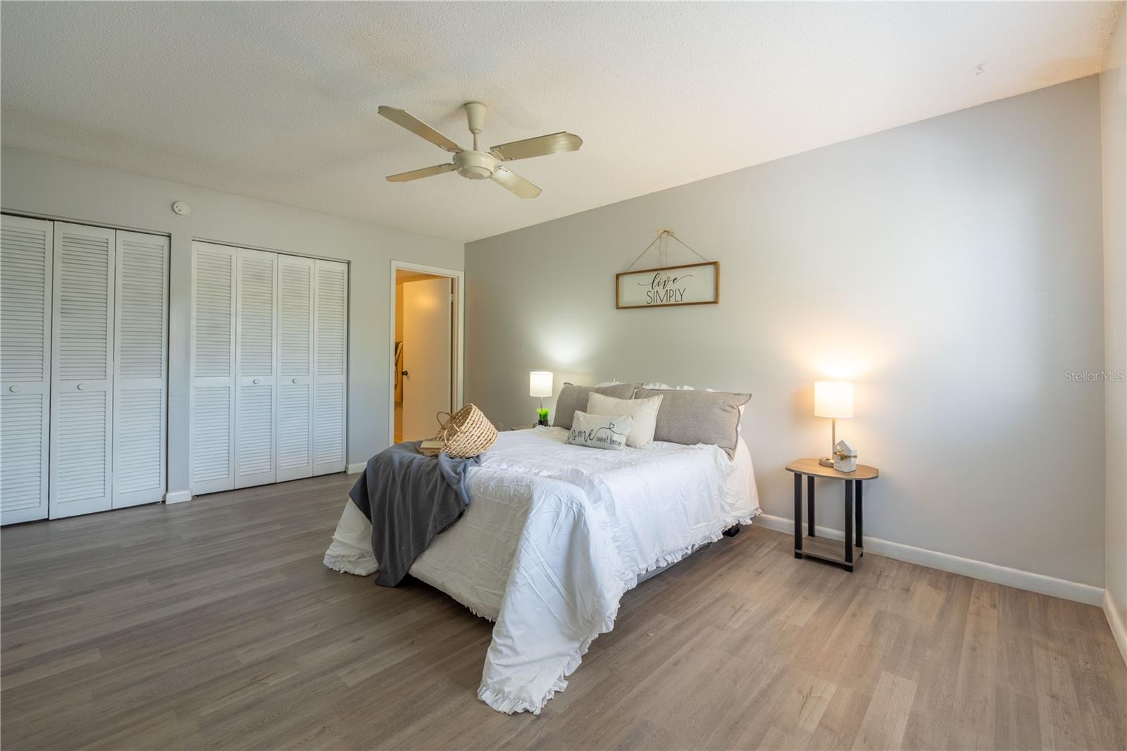 Image 4 of 32 For 600 Fairways Circle B