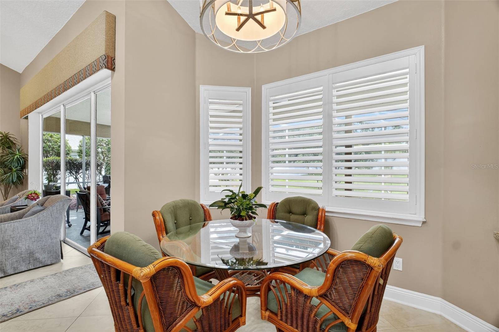 Image 16 of 59 For 19147 Park Place Boulevard