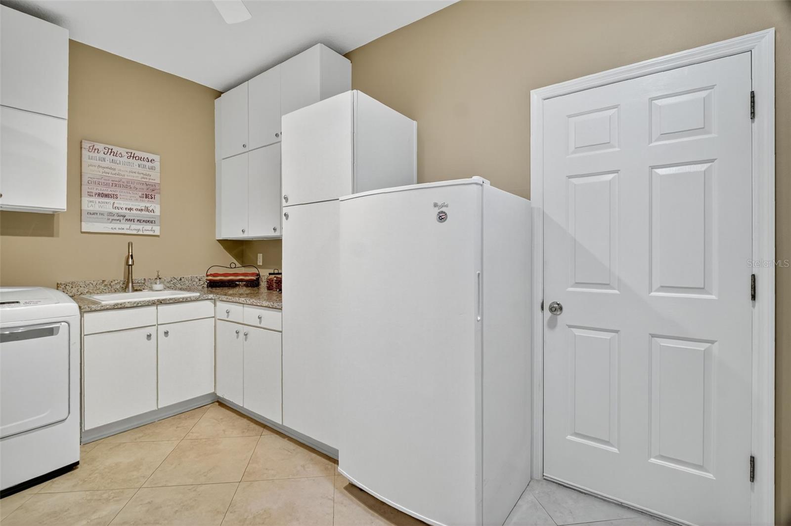 Image 42 of 59 For 19147 Park Place Boulevard