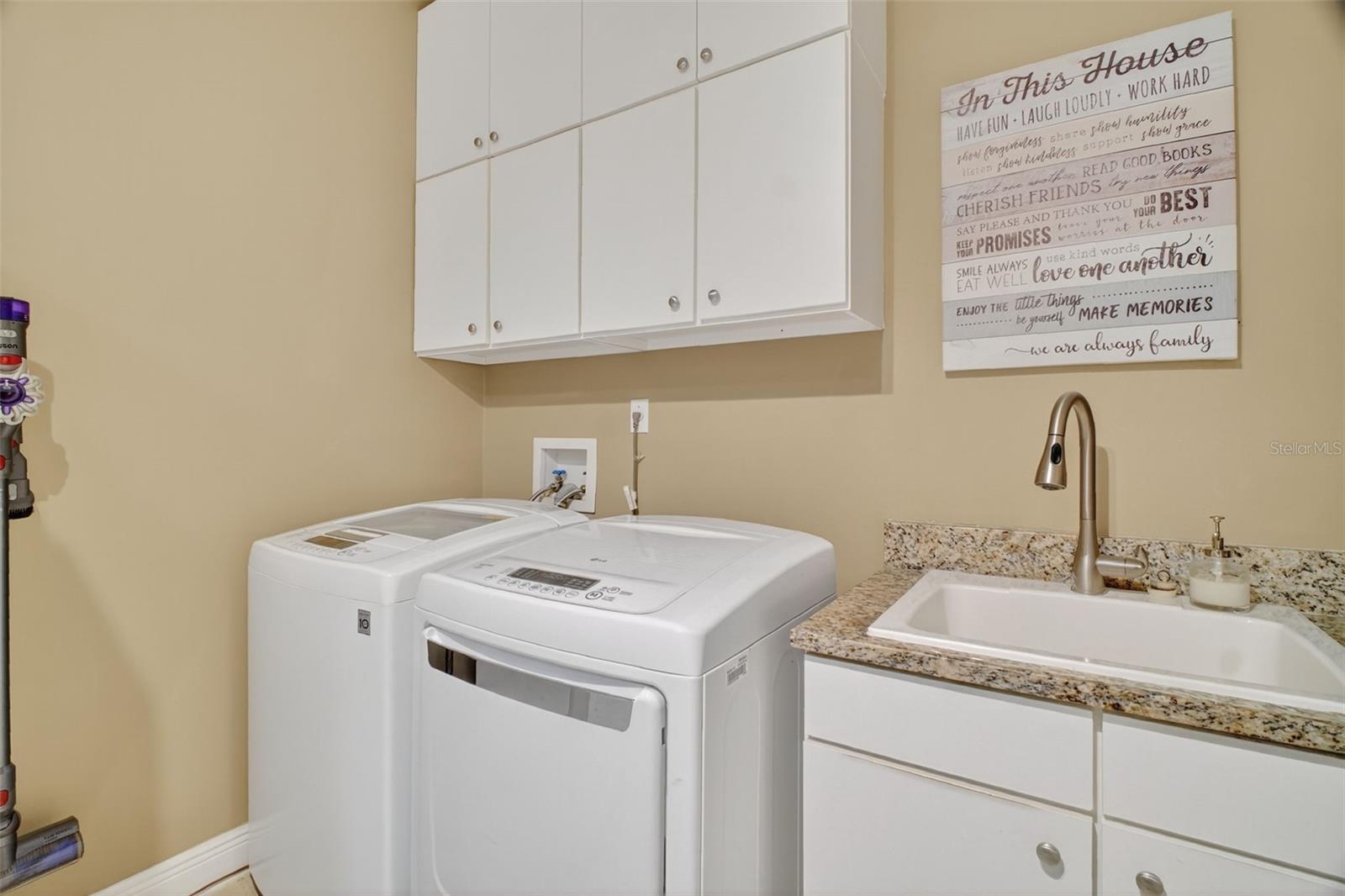 Image 43 of 59 For 19147 Park Place Boulevard