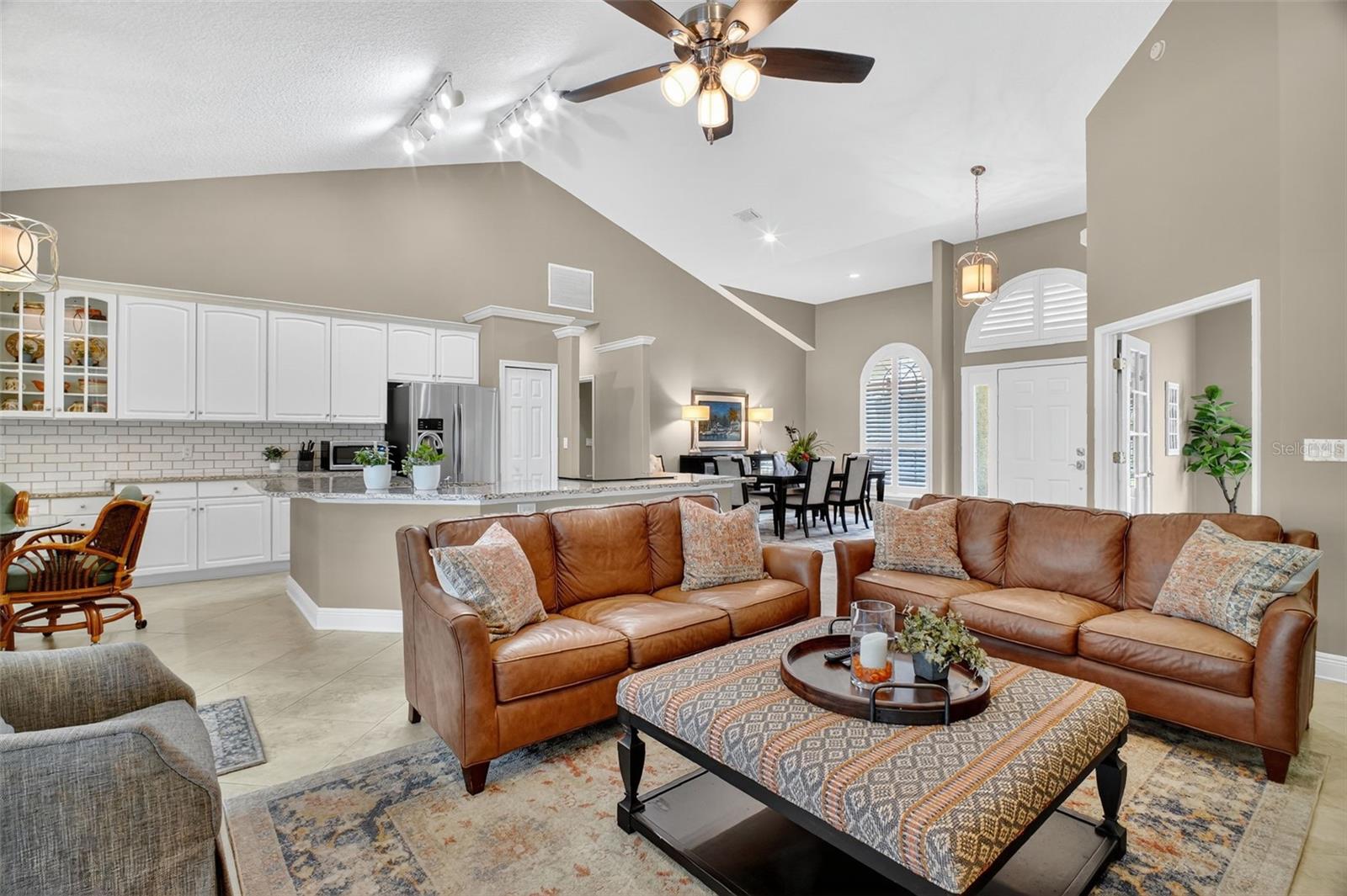 Image 6 of 59 For 19147 Park Place Boulevard