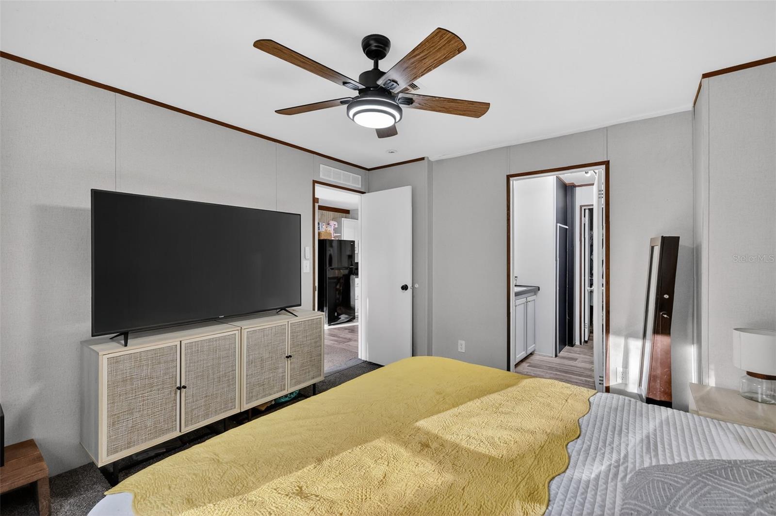 Image 10 of 25 For 43011 3rd Street