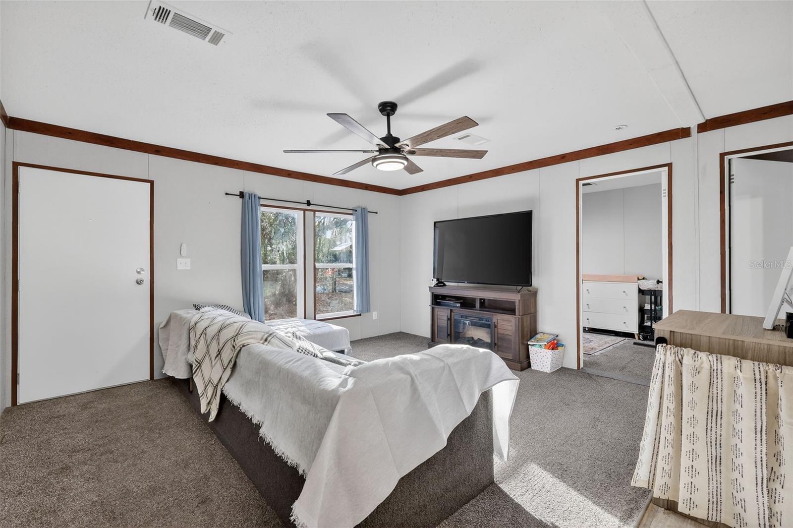 Image 4 of 25 For 43011 3rd Street