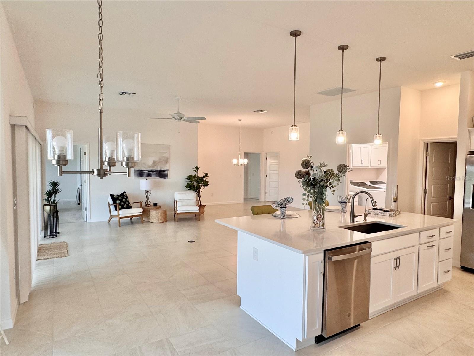 Image 4 of 33 For 1454 Jeremy Circle