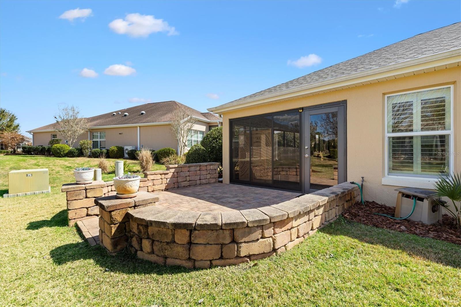 Listing photo id 1 for 3183 Apollo Lane