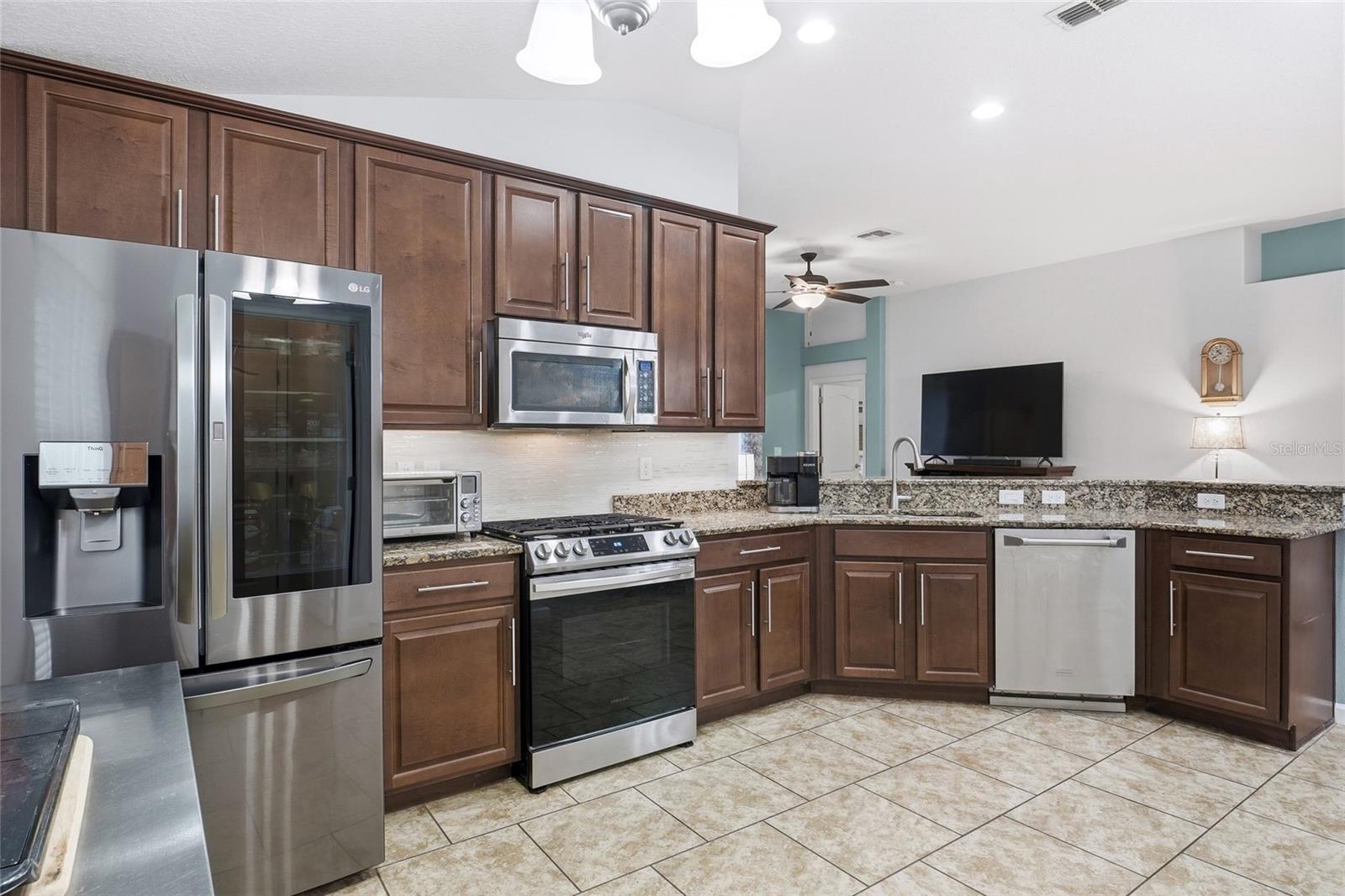 Image 7 of 34 For 476 Sauvignon Way