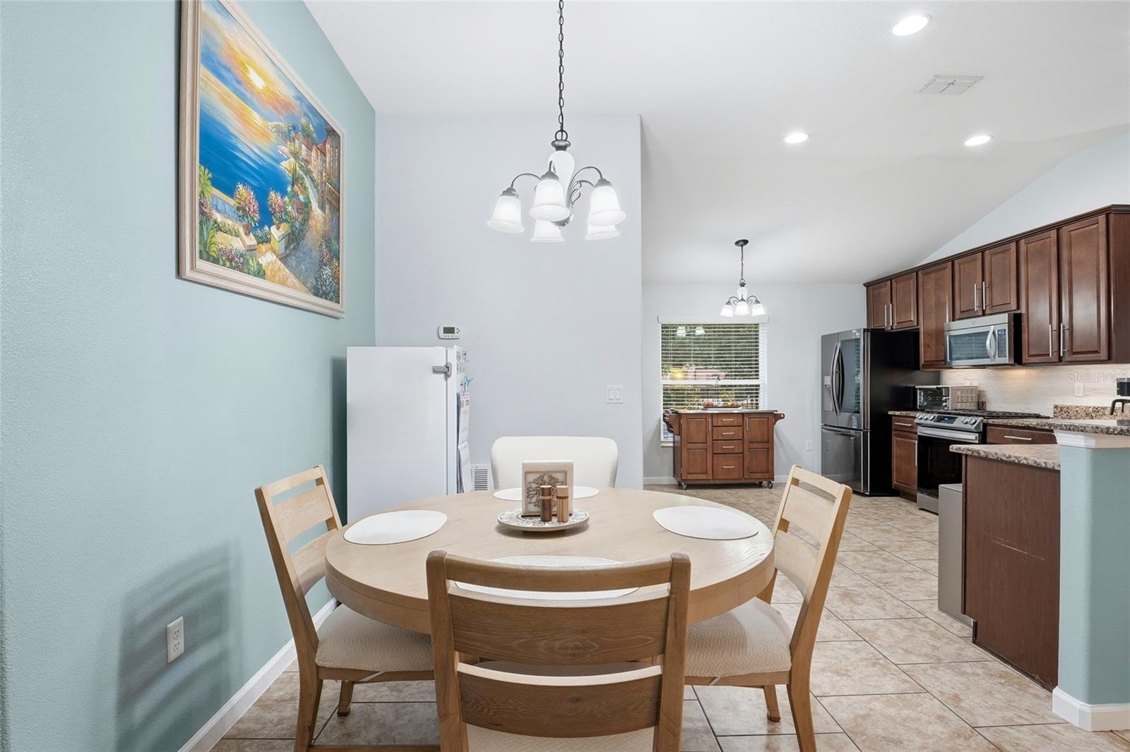 Image 8 of 34 For 476 Sauvignon Way