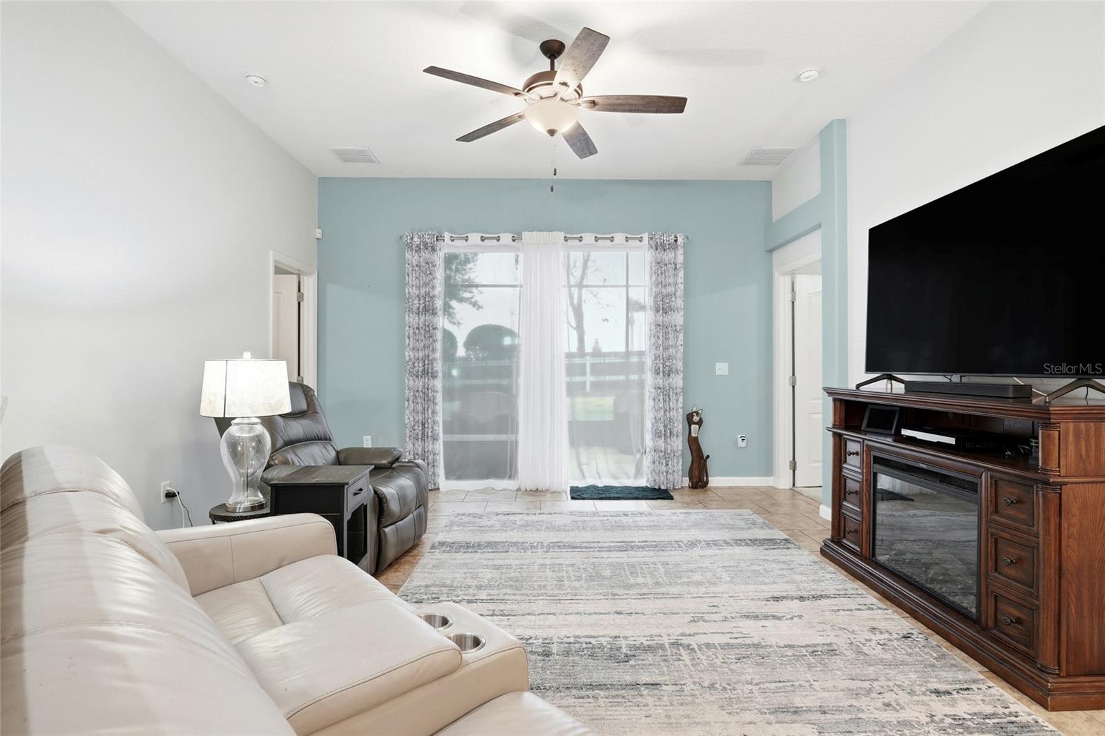 Image 9 of 34 For 476 Sauvignon Way