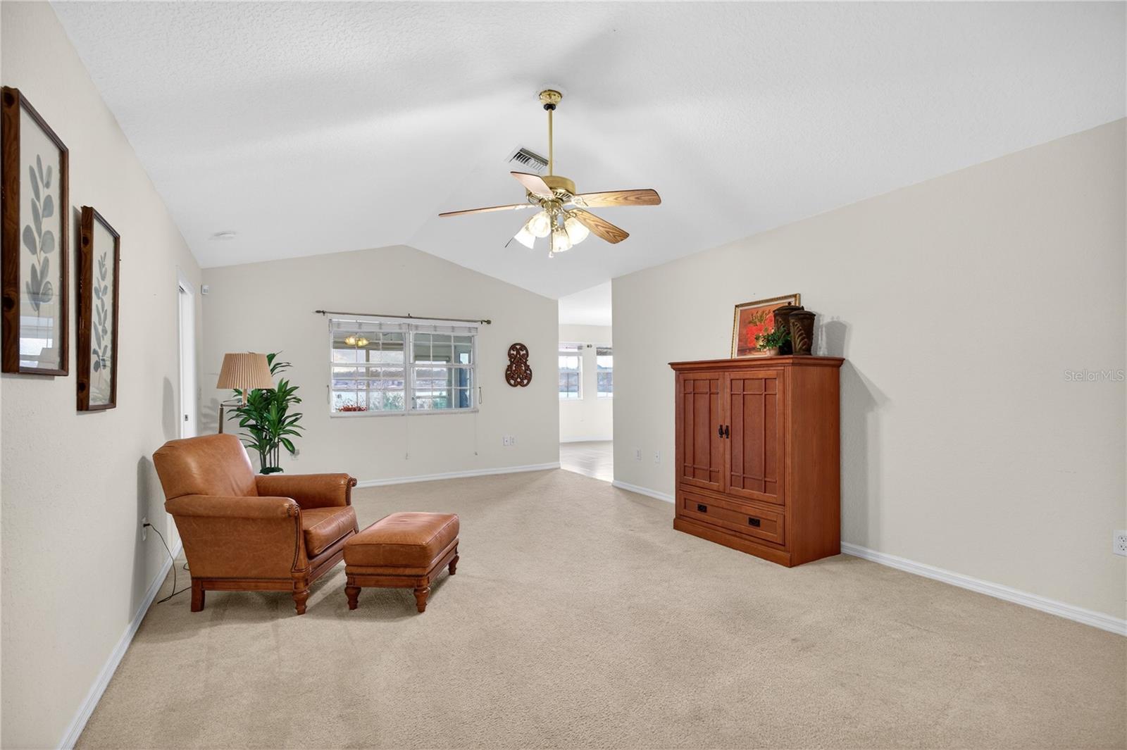 Image 6 of 41 For 1547 Lake Villa Drive