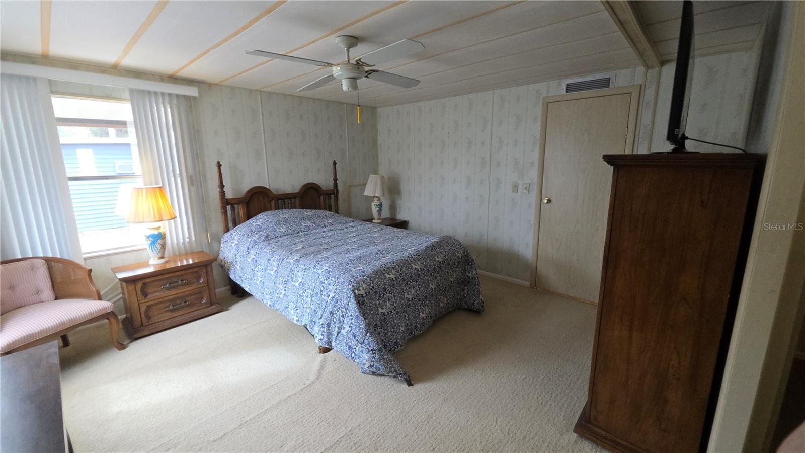 Image 16 of 34 For 252 Pinewood Drive