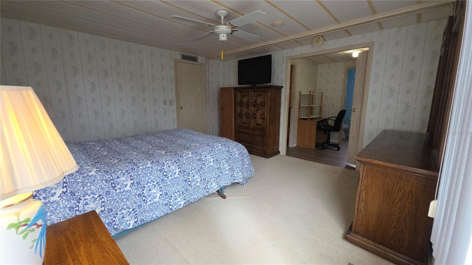 Image 17 of 34 For 252 Pinewood Drive