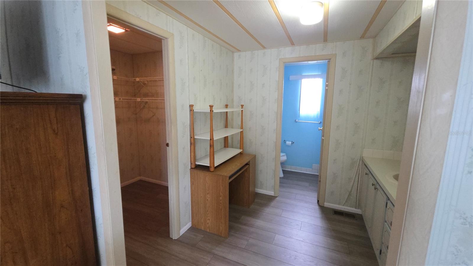 Image 19 of 34 For 252 Pinewood Drive