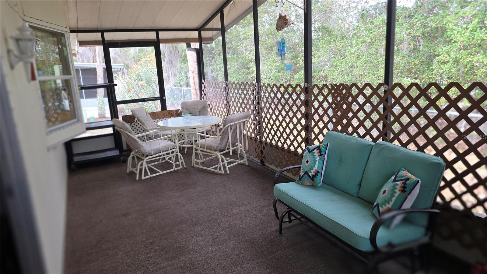 Image 27 of 34 For 252 Pinewood Drive