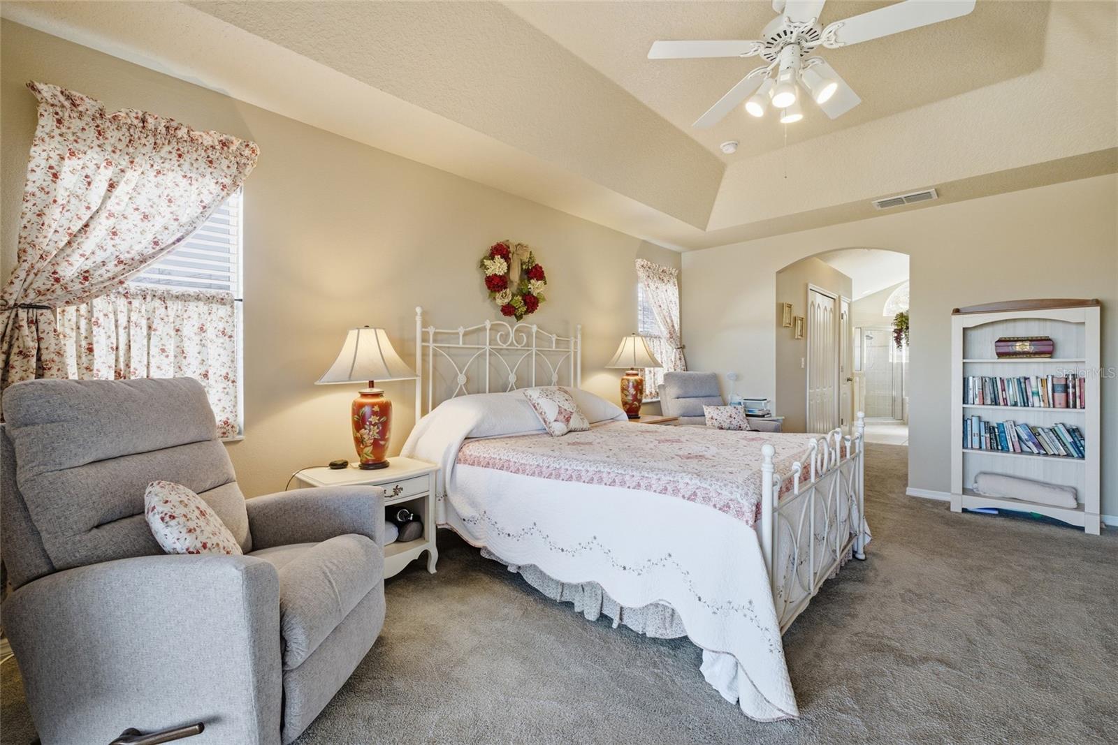 Image 14 of 34 For 932 Cornell Avenue