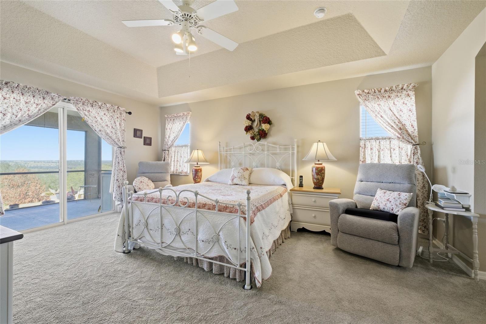 Image 16 of 34 For 932 Cornell Avenue