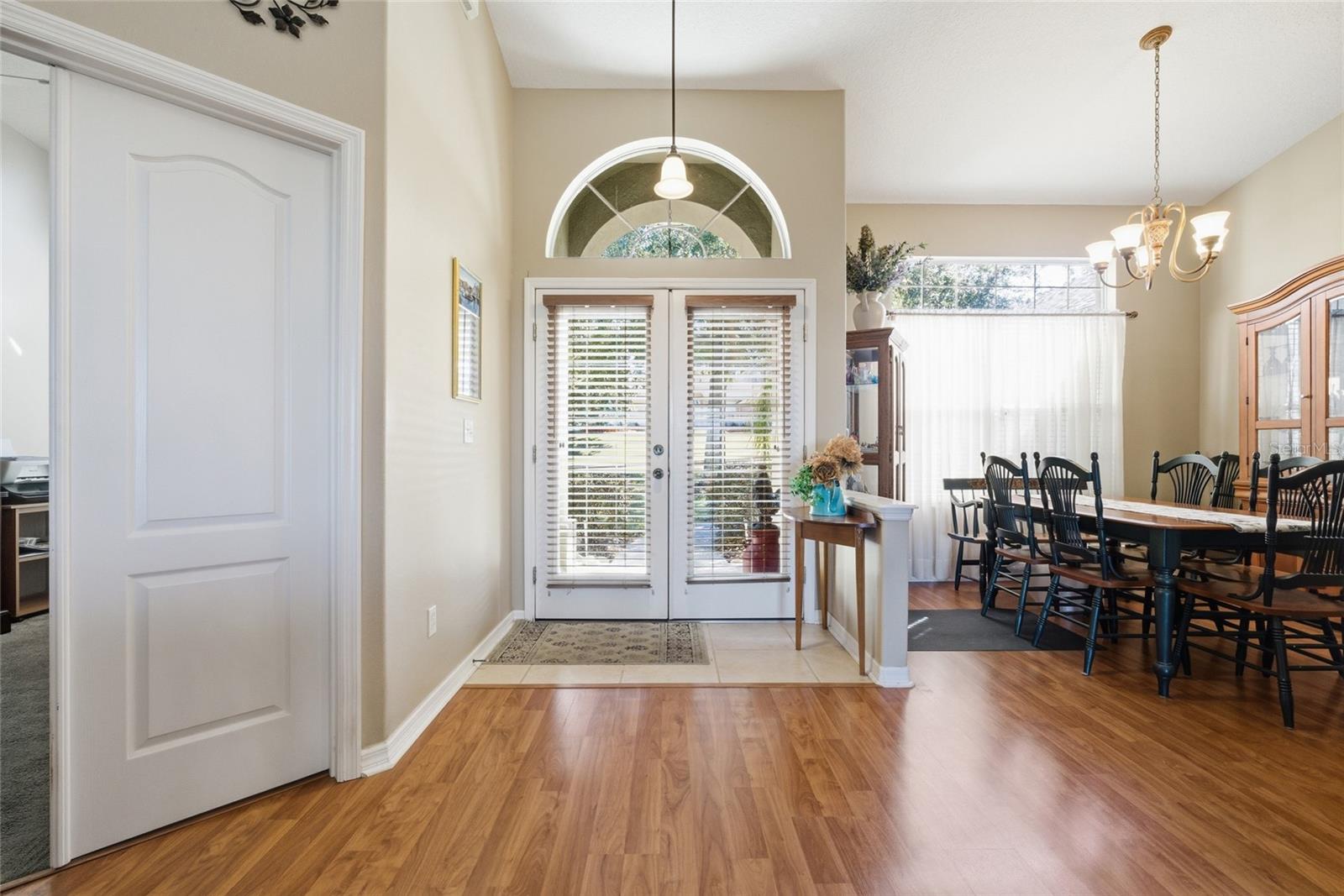 Image 2 of 34 For 932 Cornell Avenue