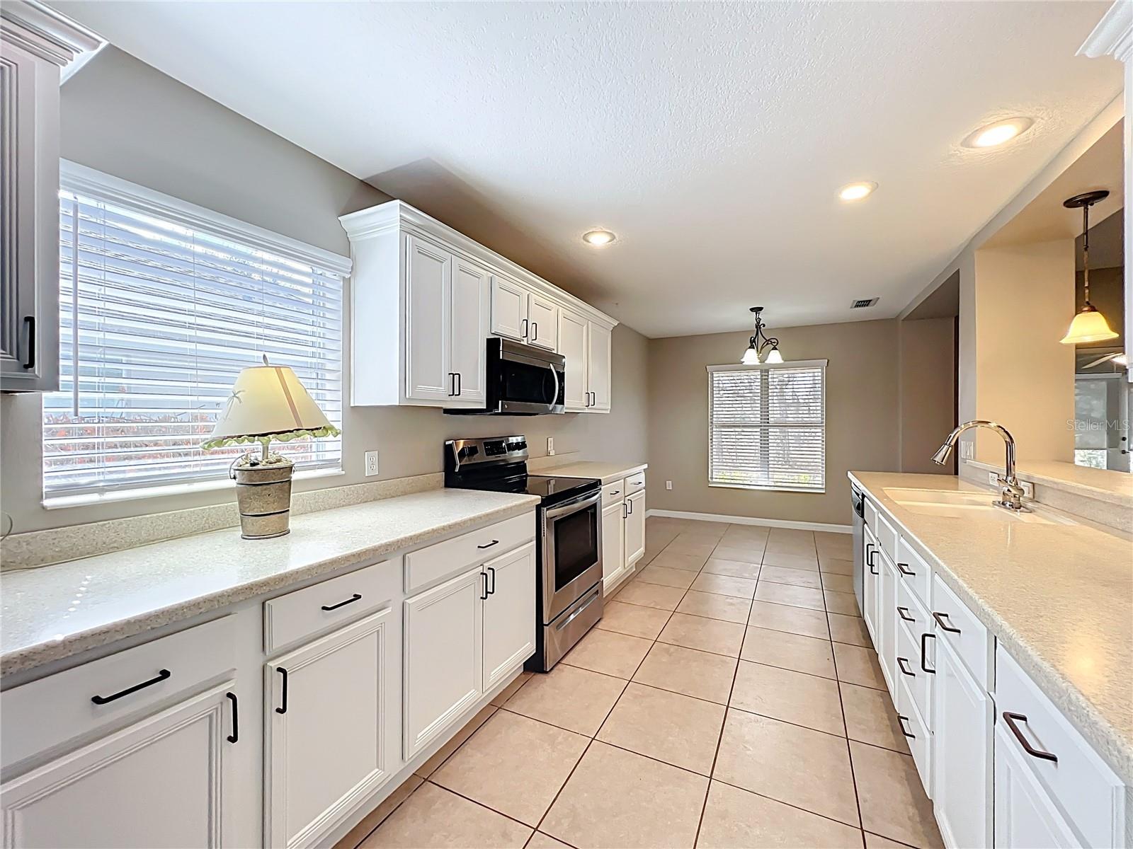 Image 11 of 51 For 26815 White Plains Way