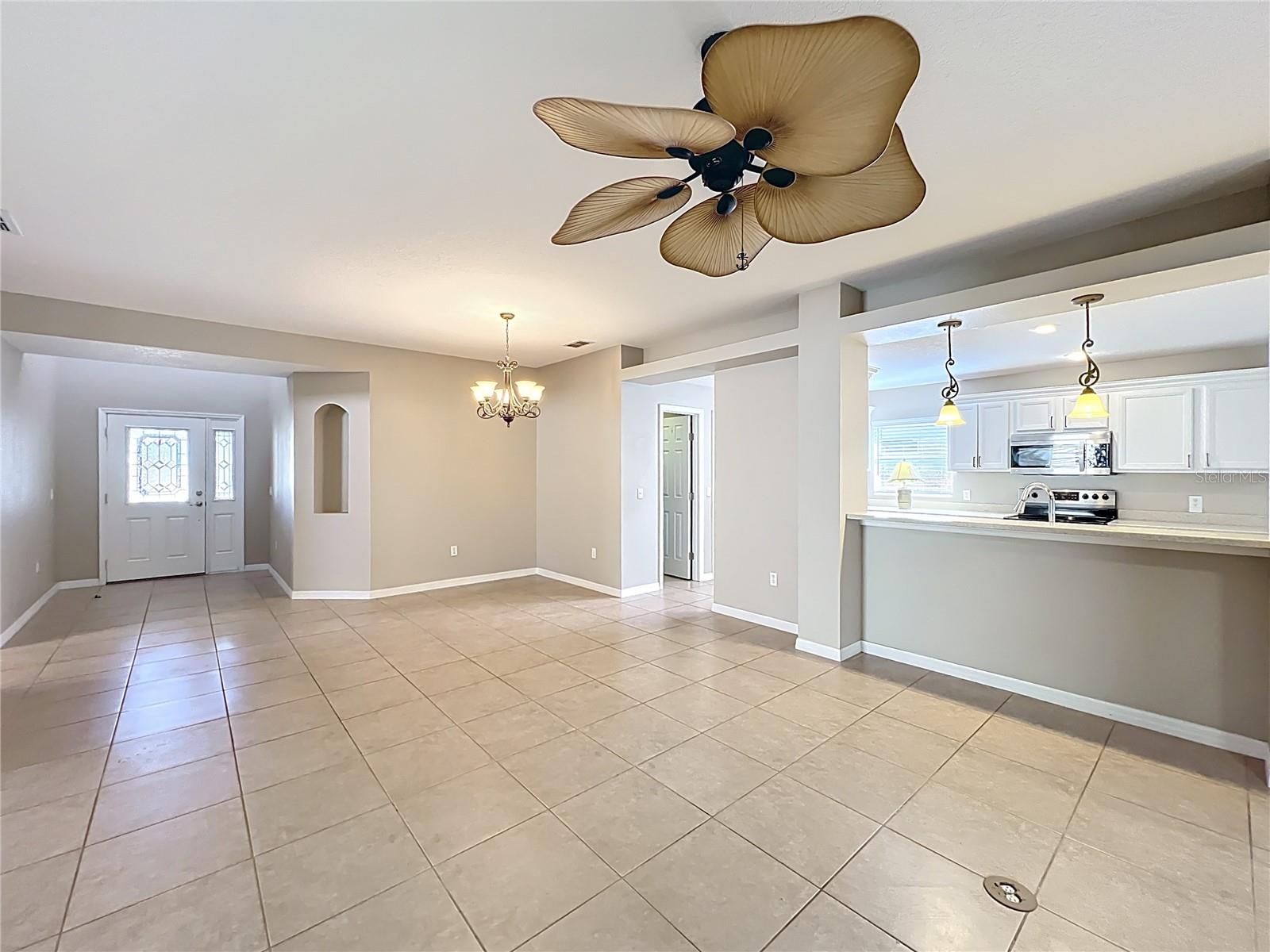 Image 20 of 51 For 26815 White Plains Way