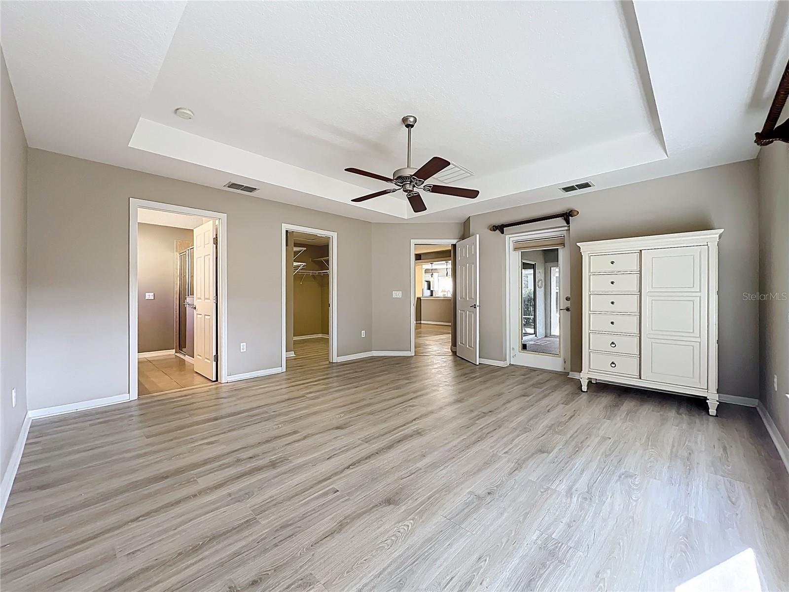 Image 24 of 51 For 26815 White Plains Way