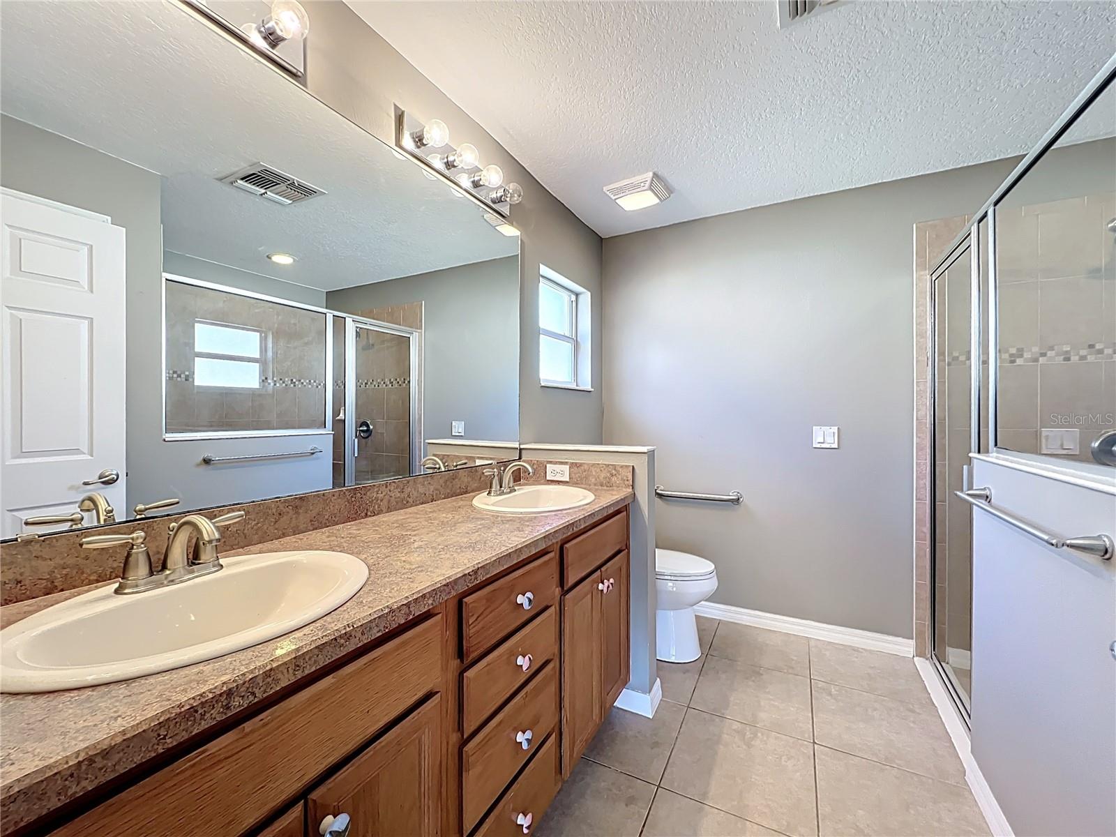 Image 26 of 51 For 26815 White Plains Way