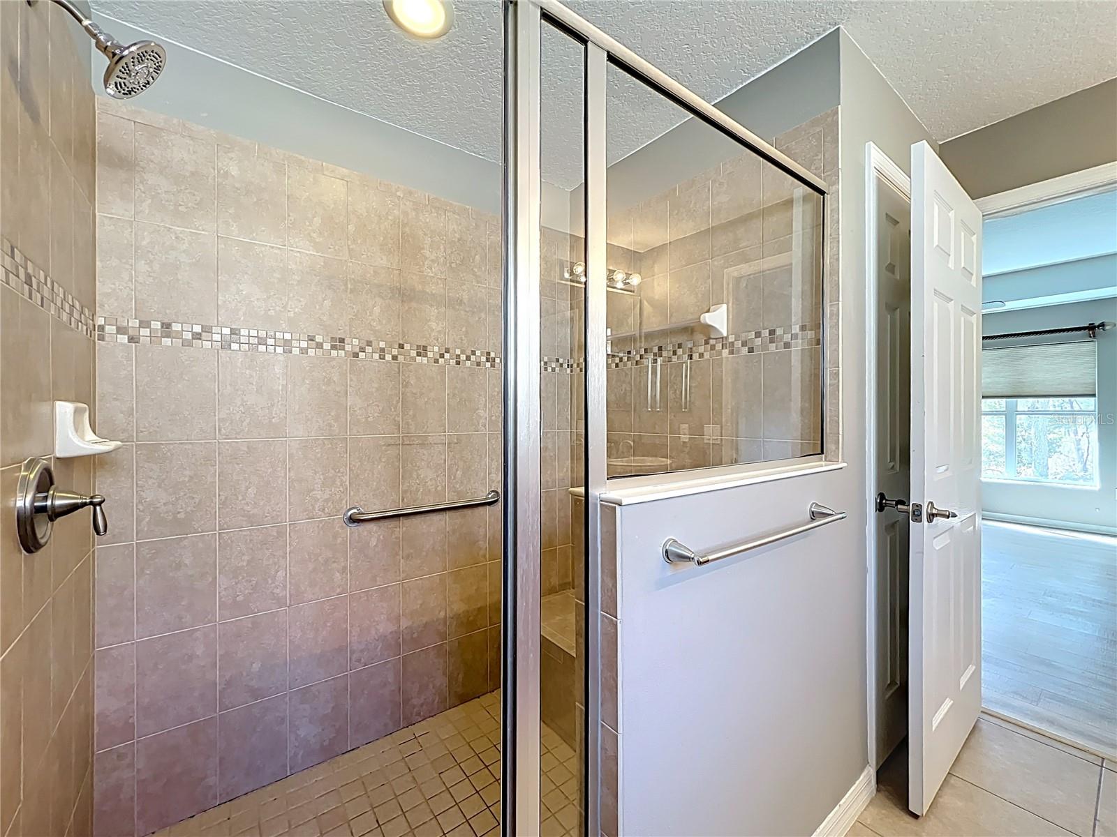 Image 28 of 51 For 26815 White Plains Way