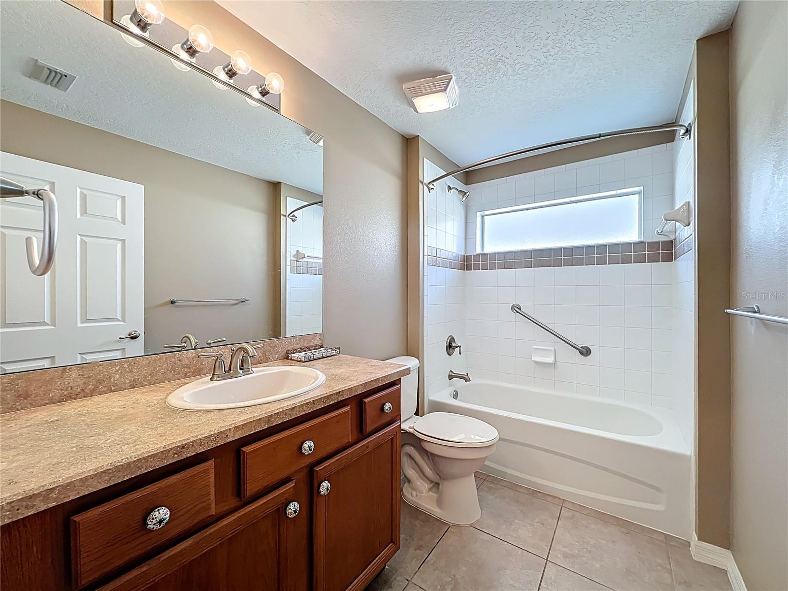 Image 34 of 51 For 26815 White Plains Way