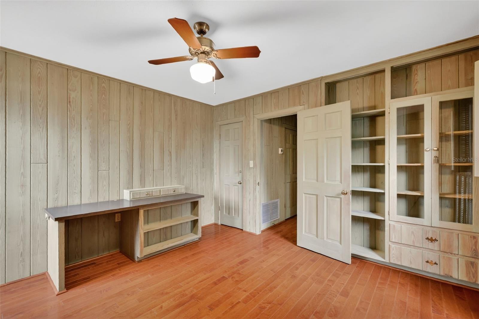 Image 20 of 61 For 2000 Country Club Drive