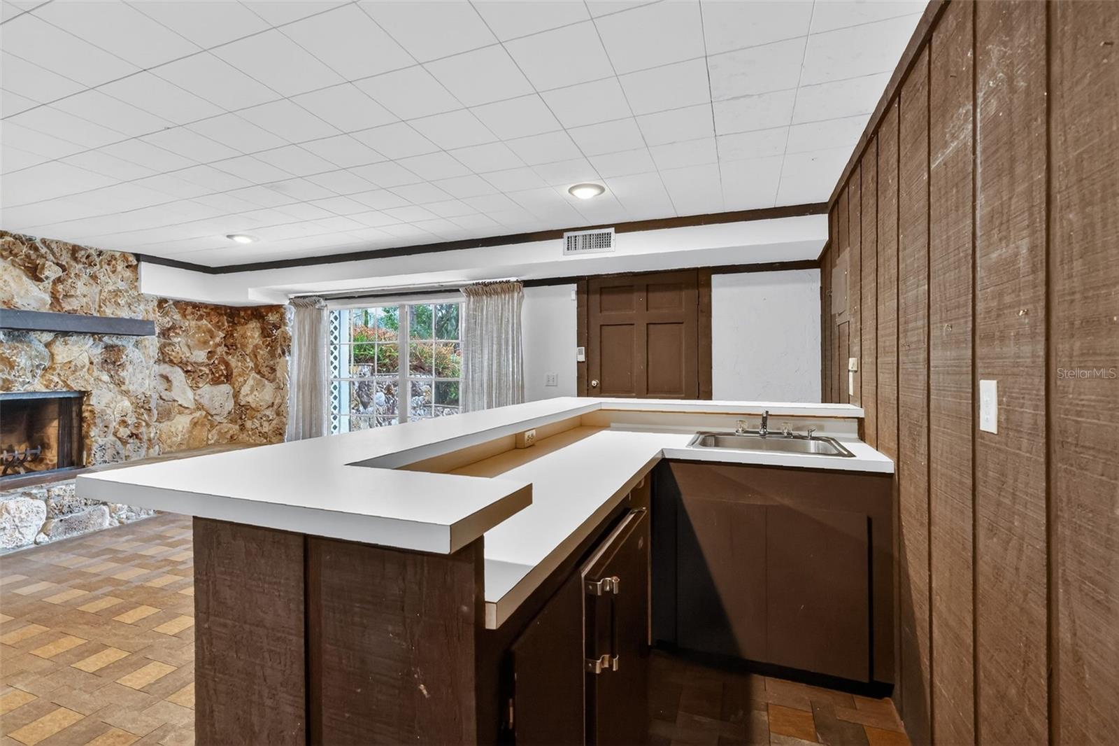 Image 38 of 61 For 2000 Country Club Drive