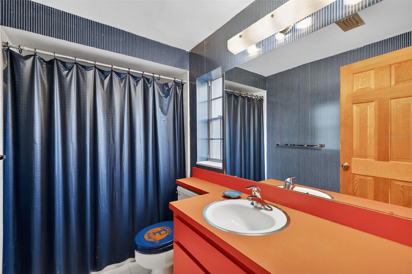 Image 42 of 61 For 2000 Country Club Drive