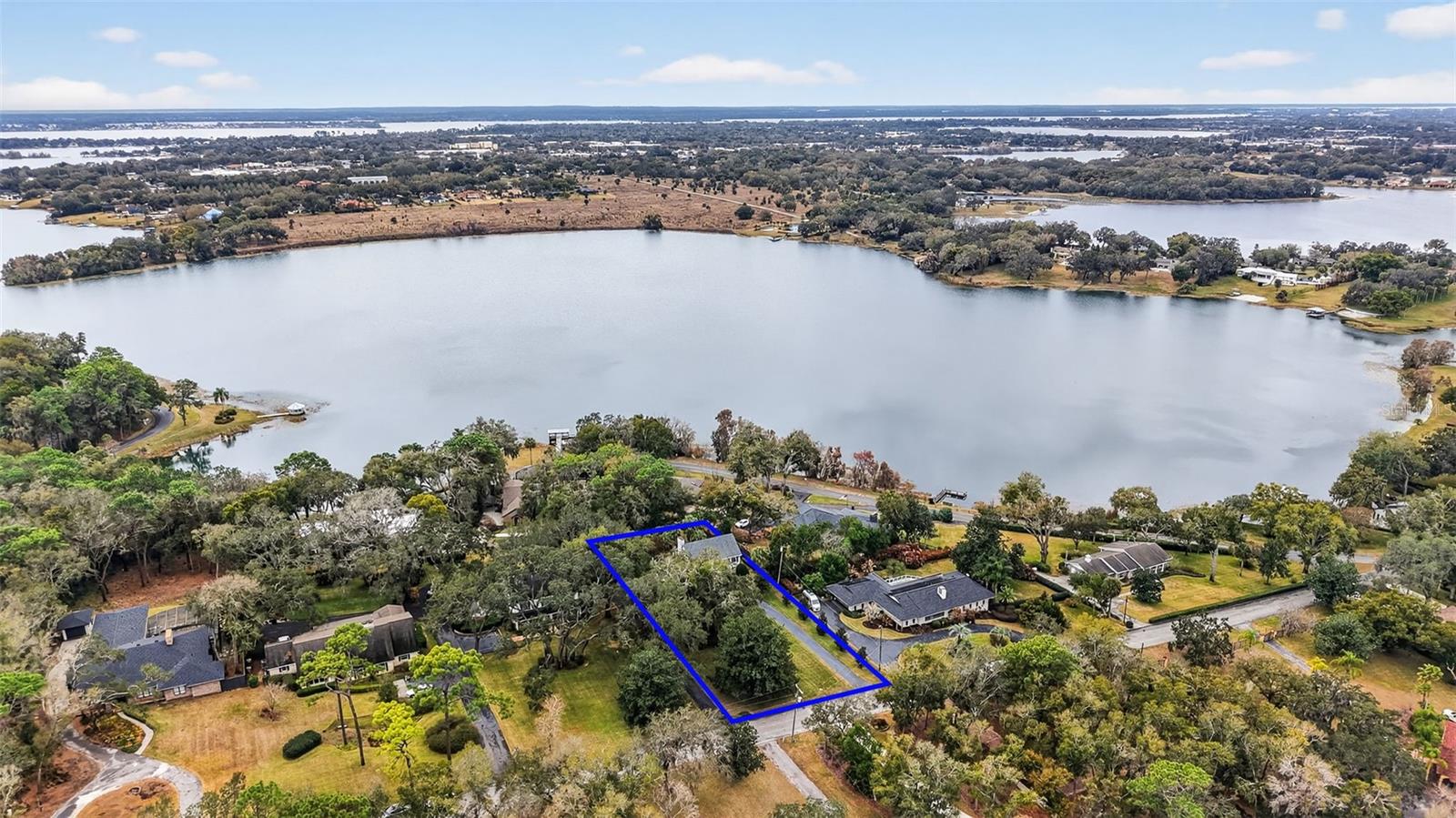 Image 58 of 61 For 2000 Country Club Drive