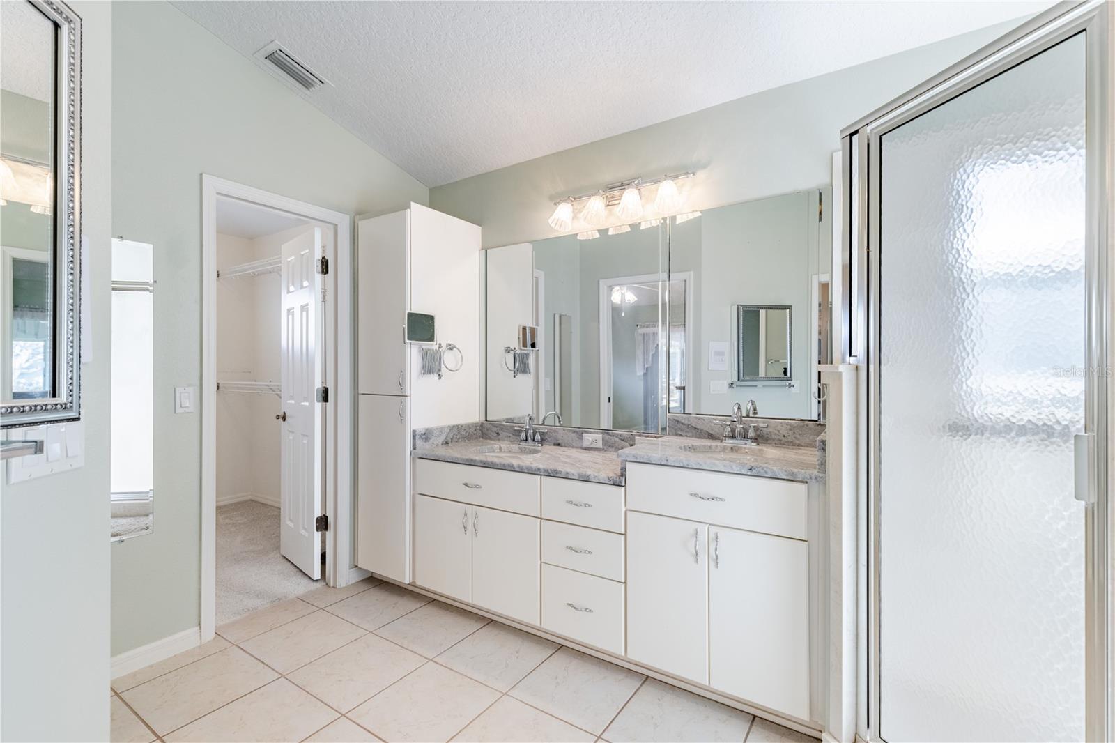 Image 15 of 48 For 5732 Freeport Drive