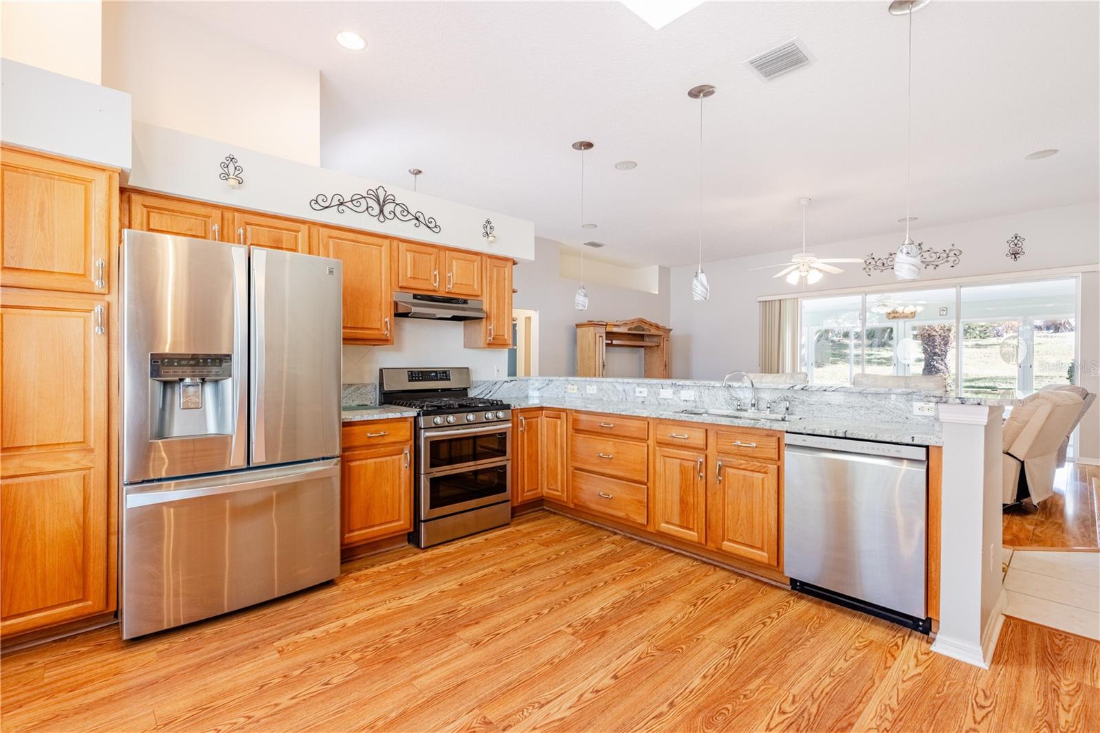 Image 27 of 48 For 5732 Freeport Drive