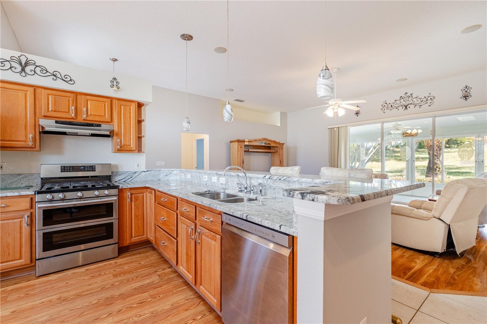 Image 9 of 48 For 5732 Freeport Drive