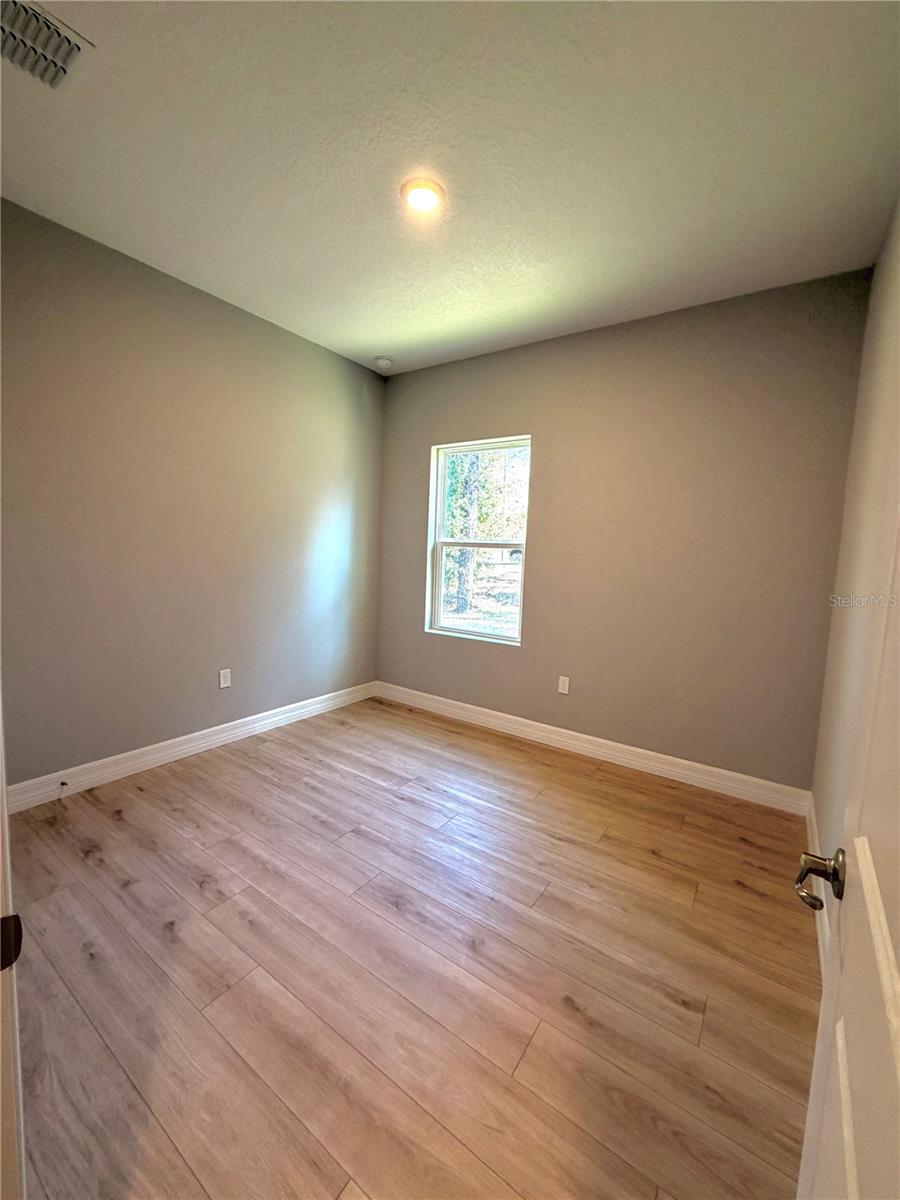 Image 21 of 27 For 5226 Prentice Lane