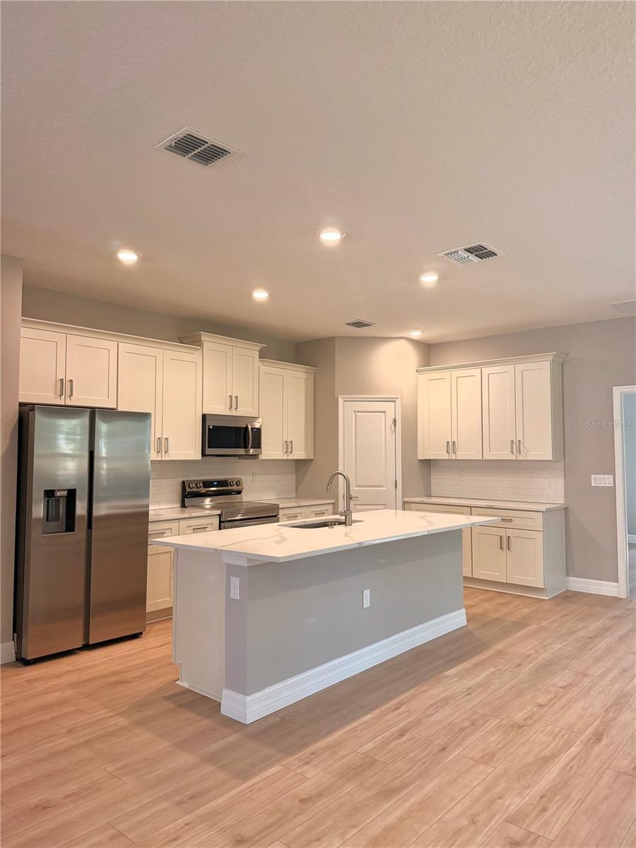 Image 3 of 27 For 5226 Prentice Lane